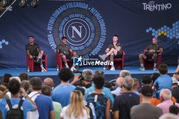 2024-07-14 - Evening for the public with Napoli's Italian forward Matteo Politano (L), Napoli's Belgian forward Cyril Ngonge, Napoli's Kosovar defender Amir Rrahmani and Napoli's Italian defender Pasquale Mazzocchi during SSC Napoli's 2024-25 preseason training camp in val di sole in Trentino, Dimaro Folgarida

 - SSC NAPOLI TRAINING - OTHER - SOCCER