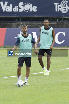 2024-07-17 - Napoli's Italian defender Leonardo Spinazzola controls the ball during SSC Napoli's 2024-25 preseason training camp in val di sole in Trentino, Dimaro Folgarida

 - SSC NAPOLI TRAINING - OTHER - SOCCER