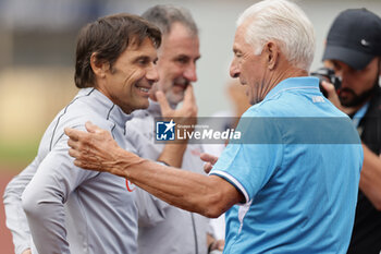 2024-07-19 - Francesco Moser former cyclist with Napoli’s Italian coach Antonio Conte during SSC Napoli's 2024-25 preseason training camp in val di sole in Trentino, Dimaro Folgarida

 - SSC NAPOLI TRAINING - OTHER - SOCCER