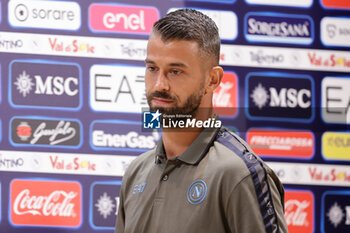 2024-07-17 - Press conference of Napoli's Italian defender Leonardo Spinazzola during SSC Napoli's 2024-25 preseason training camp in val di sole in Trentino, Dimaro Folgarida

 - SSC NAPOLI PRESS CONFERENCE - OTHER - SOCCER