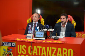 2024-07-08 - Fabio Caserta coach US Catanzaro and Paolo Morganti General director - SERIE B - PRESENTATION OF CATANZARO CALCIO'S NEW COACH FABIO CASERTA - OTHER - SOCCER