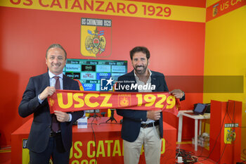 2024-07-08 - Fabio Caserta coach US Catanzaro and Paolo Morganti General director - SERIE B - PRESENTATION OF CATANZARO CALCIO'S NEW COACH FABIO CASERTA - OTHER - SOCCER