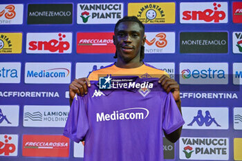 2024-07-12 - ACF Fiorentina's forward Moise Kean - PRESENTATION OF ACF FIORENTINA'S NEW PLAYER MOISE KEAN - OTHER - SOCCER