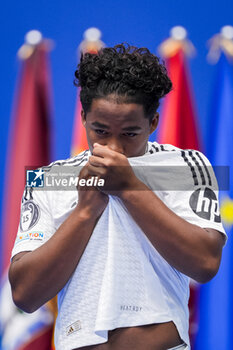 2024-07-27 - Endrick Felipe Moreira de Sousa poses for photos with Real Madrid jersey during his presentation at Estadio Santiago Bernabeu on July 27, 2024 in Madrid, Spain. - REAL MADRID UNVEILS NEW SIGNING ENDRICK - OTHER - SOCCER