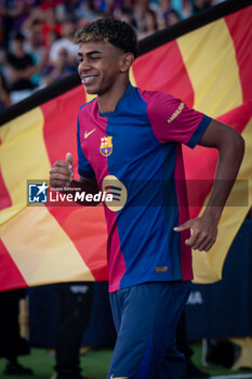 2024-08-12 - Lamine Yamal (FC Barcelona) smiles during a Joan Gamper Trophy at Estadi Olimpic Lluis Companys in Barcelona, Spain, on August 12 2024. Photo by Felipe Mondino - TROFEU JOAN GAMPER: FC BARCELONA - AS MONACO - OTHER - SOCCER