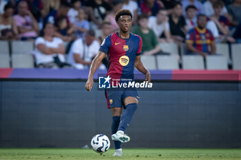 2024-08-12 - Alejandro Balde (FC Barcelona) controls the ball during a Joan Gamper Trophy at Estadi Olimpic Lluis Companys in Barcelona, Spain, on August 12 2024. Photo by Felipe Mondino - TROFEU JOAN GAMPER: FC BARCELONA - AS MONACO - OTHER - SOCCER