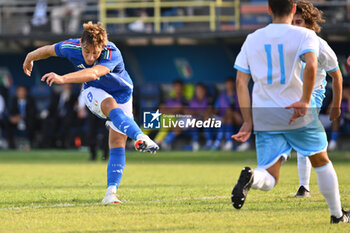 2024-09-05 - Edoardo Bove (ITA) is scoring the goal of 1-0 during the UEFA U21 Euro 2025 Qualifier match between Italy and San Marino at the Domenico Francioni Stadium on September 5, 2024 in Latina, Italy. - UEFA UNDER 21 - ITALY VS SAN MARINO - OTHER - SOCCER