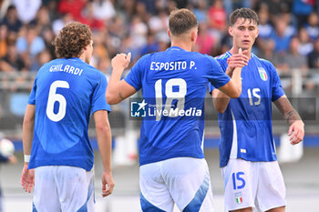 2024-09-05 - Pio Esposito (ITA) celebrates after scoring the gol of 3-0 during the UEFA U21 Euro 2025 Qualifier match between Italy and San Marino at the Domenico Francioni Stadium on September 5, 2024 in Latina, Italy. - UEFA UNDER 21 - ITALY VS SAN MARINO - OTHER - SOCCER