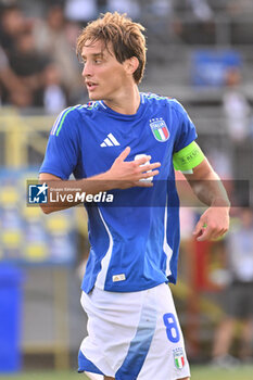 2024-09-05 - Edoardo Bove (ITA) during the UEFA U21 Euro 2025 Qualifier match between Italy and San Marino at the Domenico Francioni Stadium on September 5, 2024 in Latina, Italy. - UEFA UNDER 21 - ITALY VS SAN MARINO - OTHER - SOCCER