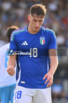 2024-09-05 - Pio Esposito (ITA) celebrates after scoring the gol of 5-0 during the UEFA U21 Euro 2025 Qualifier match between Italy and San Marino at the Domenico Francioni Stadium on September 5, 2024 in Latina, Italy. - UEFA UNDER 21 - ITALY VS SAN MARINO - OTHER - SOCCER