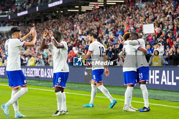 2024-11-18 - Teammates celebrate after United States forward Tim Weah (21) scores a 56th minute goal - CONCACAF NATIONS LEAGUE - USA VS JAMAICA - OTHER - SOCCER