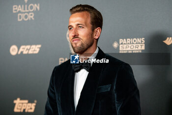 2024-10-28 - Harry Kane during the red carpet ceremony of the Ballon d'Or (Golden Ball) France Football 2024 on 28 October 2024 at Theatre du Chatelet in Paris, France - FOOTBALL - BALLON D'OR 2024 - RED CARPET CEREMONY - OTHER - SOCCER