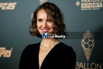 2024-10-28 - Natalie Portman during the red carpet ceremony of the Ballon d'Or (Golden Ball) France Football 2024 on 28 October 2024 at Theatre du Chatelet in Paris, France - FOOTBALL - BALLON D'OR 2024 - RED CARPET CEREMONY - OTHER - SOCCER