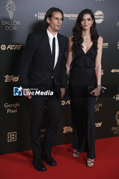 2024-10-28 - Yann Sommer and Alina Sommer attend the 68th Ballon D'Or France Football 2024 photocall on October 28, 2024 at Theatre du Chatelet in Paris, France - FOOTBALL - BALLON D'OR 2024 - OTHER - SOCCER