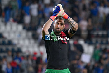 2024-06-09 - Italy's goalkeeper Gianluigi Donnarumma greets the supporters - ITALY VS BOSNIA - FRIENDLY MATCH - SOCCER