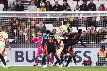 2024-03-22 - Daniel Vivian of Spain heads over during the International Friendly football match between Spain and Colombia on 22 March 2024 at the London Stadium in London, England - FOOTBALL - FRIENDLY GAME - SPAIN V COLOMBIA - FRIENDLY MATCH - SOCCER