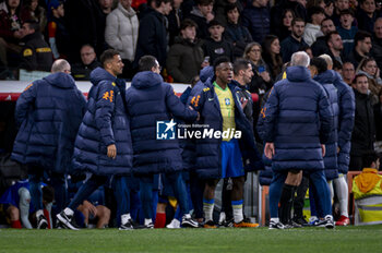 2024-03-26 - Vinicius Junior of Brazil (L) protest with his teammates against the referee during the friendly football match among the national teams of Spain and Brazil at Estadio Santiago Bernabeu, Madrid. - SPAIN VS BRAZIL - FRIENDLY MATCH - SOCCER