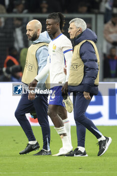 2024-03-26 - Injured, Eduardo Camavinga of France leaves the pitch during the International Friendly football match between France and Chile on March 26, 2024 at Stade Velodrome in Marseille, France - FOOTBALL - FRIENDLY GAME - FRANCE V CHILE - FRIENDLY MATCH - SOCCER