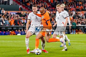 2024-06-10 - Donyell Malen of Netherlands shoots to score during the International Friendly football match between Netherlands and Iceland on June 10, 2024 at Stadion Feijenoord de Kuip in Rotterdam, Netherlands - FOOTBALL - FRIENDLY GAME - NETHERLANDS V ICELAND - FRIENDLY MATCH - SOCCER