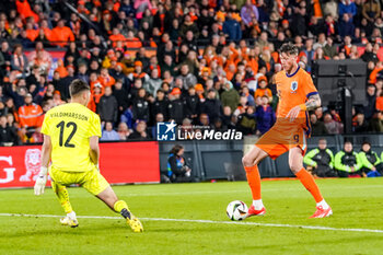 2024-06-10 - Wout Weghorst of Netherlands scores the 4-0 during the International Friendly football match between Netherlands and Iceland on June 10, 2024 at Stadion Feijenoord de Kuip in Rotterdam, Netherlands - FOOTBALL - FRIENDLY GAME - NETHERLANDS V ICELAND - FRIENDLY MATCH - SOCCER