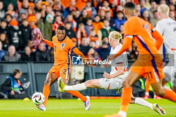 2024-06-10 - Denzel Dumfries of Netherlands passes the ball during the International Friendly football match between Netherlands and Iceland on June 10, 2024 at Stadion Feijenoord de Kuip in Rotterdam, Netherlands - FOOTBALL - FRIENDLY GAME - NETHERLANDS V ICELAND - FRIENDLY MATCH - SOCCER