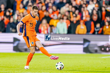 2024-06-10 - Micky van de Ven of Netherlands during the International Friendly football match between Netherlands and Iceland on June 10, 2024 at Stadion Feijenoord de Kuip in Rotterdam, Netherlands - FOOTBALL - FRIENDLY GAME - NETHERLANDS V ICELAND - FRIENDLY MATCH - SOCCER