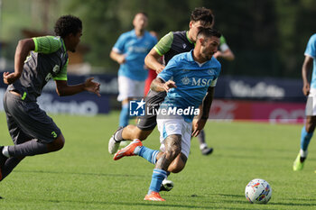 2024-07-16 - Napoli's Italian forward Matteo Politano controls the ball during friendly match SSC Napoli Anaune val di Non SSC Napoli's 2024-25 preseason training camp in val di sole in Trentino, Dimaro Folgarida

 - NAPOLI VS ANAUNE VAL DI NON - FRIENDLY MATCH - SOCCER