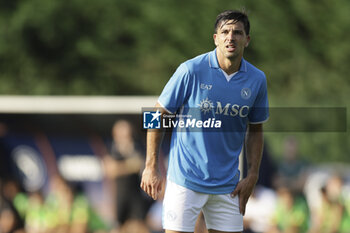 2024-07-16 - Napoli's Argentinian forward Giovanni Simeone looks during friendly match SSC Napoli Anaune val di Non SSC Napoli's 2024-25 preseason training camp in val di sole in Trentino, Dimaro Folgarida

 - NAPOLI VS ANAUNE VAL DI NON - FRIENDLY MATCH - SOCCER