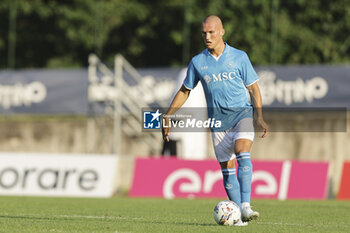 2024-07-16 - Napoli's Norwegian defender Leo Ostigard controls the ball during friendly match SSC Napoli Anaune val di Non SSC Napoli's 2024-25 preseason training camp in val di sole in Trentino, Dimaro Folgarida

 - NAPOLI VS ANAUNE VAL DI NON - FRIENDLY MATCH - SOCCER