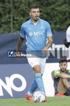 2024-07-16 - Napoli's Italian midfielder Gianluca Gaetano controls the ball during friendly match SSC Napoli Anaune val di Non SSC Napoli's 2024-25 preseason training camp in val di sole in Trentino, Dimaro Folgarida

 - NAPOLI VS ANAUNE VAL DI NON - FRIENDLY MATCH - SOCCER