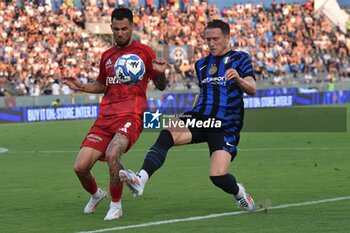 2024-08-02 - Marius Marin (Pisa) Piotr Zielinski (Inter) - PISA SC VS INTER - FC INTERNAZIONALE - FRIENDLY MATCH - SOCCER