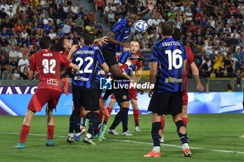 2024-08-02 - Head by Yann Bisseck (Inter) - PISA SC VS INTER - FC INTERNAZIONALE - FRIENDLY MATCH - SOCCER