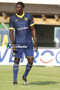 2024-07-17 - Karlson Nwanege of Hellas Verona during Hellas Verona FC vs Top 22 Dilettanti Verona, 1° Test Match, at Centro Sportivo 'La Pineta' on Folgaria (TN), on July 17, 2024. - HELLAS VERONA FC VS TOP 22 DILETTANTI VERONA - FRIENDLY MATCH - SOCCER