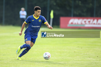 2024-07-17 - Elayis Tavsan of Hellas Verona during Hellas Verona FC vs Top 22 Dilettanti Verona, 1° Test Match, at Centro Sportivo 'La Pineta' on Folgaria (TN), on July 17, 2024. - HELLAS VERONA FC VS TOP 22 DILETTANTI VERONA - FRIENDLY MATCH - SOCCER