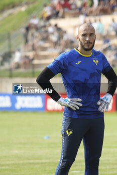 2024-07-17 - Simone Perilli of Hellas Verona during Hellas Verona FC vs Top 22 Dilettanti Verona, 1° Test Match, at Centro Sportivo 'La Pineta' on Folgaria (TN), on July 17, 2024. - HELLAS VERONA FC VS TOP 22 DILETTANTI VERONA - FRIENDLY MATCH - SOCCER