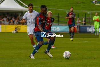 2024-07-20 - Caleb Ekuban of Genoa CFC play the ball during Genoa CFC vs Venezia FC, Test Match pre season Serie A Enilive 2024-25, at Centro Sportivo 