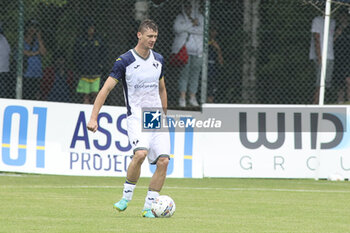 2024-07-24 - Pawel Dawidowicz of Hellas Verona during Hellas Verona FC vs Virtus Verona FC, 3° Test Match, at Centro Sportivo 'La Pineta' on Folgaria (TN), on July 24, 2024. - HELLAS VERONA FC VS VIRTUS VERONA - FRIENDLY MATCH - SOCCER