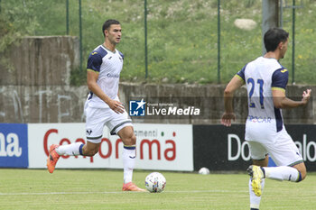 2024-07-24 - Diego Coppola of Hellas Verona play the ball during Hellas Verona FC vs Virtus Verona FC, 3° Test Match, at Centro Sportivo 'La Pineta' on Folgaria (TN), on July 24, 2024. - HELLAS VERONA FC VS VIRTUS VERONA - FRIENDLY MATCH - SOCCER