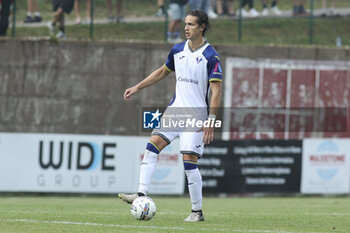 2024-07-24 - Daniele Ghilardi of Hellas Verona play the ball during Hellas Verona FC vs Virtus Verona FC, 3° Test Match, at Centro Sportivo 'La Pineta' on Folgaria (TN), on July 24, 2024. - HELLAS VERONA FC VS VIRTUS VERONA - FRIENDLY MATCH - SOCCER