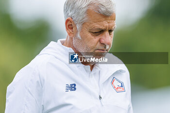 2024-07-24 - Head coach Bruno Genesio (OSC Lille) during the Friendly football match between VfL Wolfsburg and LOSC Lille on 24 July 2024 at Jahnstadion in Rheda-Wiedenbrück, Germany - FOOTBALL - FRIENDLY GAME - WOLFSBURG V LILLE - FRIENDLY MATCH - SOCCER