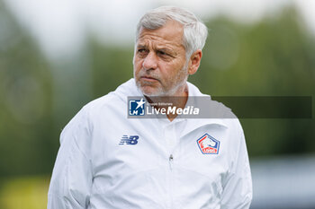 2024-07-24 - Head coach Bruno Genesio (OSC Lille) during the Friendly football match between VfL Wolfsburg and LOSC Lille on 24 July 2024 at Jahnstadion in Rheda-Wiedenbrück, Germany - FOOTBALL - FRIENDLY GAME - WOLFSBURG V LILLE - FRIENDLY MATCH - SOCCER