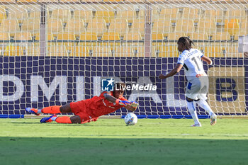 2024-08-04 - Zion Suzuki (Parma Calcio) saves the ball - PARMA CALCIO VS ATALANTA BC - FRIENDLY MATCH - SOCCER