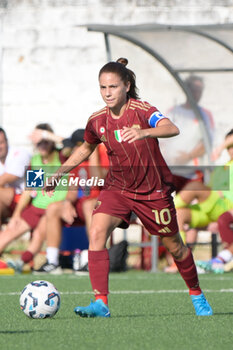 2024-08-13 - Manuela Giugliano (AS Roma Women)  during the friendly match AS Roma Women - Napoli Femminile at the Domenico Bartolani stadium in Cisterna di Latina (LT) on 13 August 2024. - ROMA WOMEN VS NAPOLI FEMMINILE - FRIENDLY MATCH - SOCCER