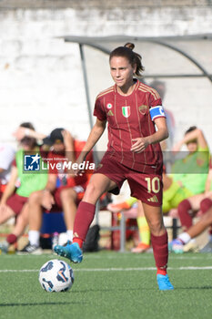 2024-08-13 - Manuela Giugliano (AS Roma Women)  during the friendly match AS Roma Women - Napoli Femminile at the Domenico Bartolani stadium in Cisterna di Latina (LT) on 13 August 2024. - ROMA WOMEN VS NAPOLI FEMMINILE - FRIENDLY MATCH - SOCCER