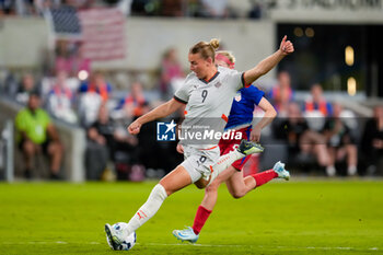 2024-10-24 - Iceland forward Dilja Yr Zomers (9) sets up a scoring attempt - USA WOMEN VS ICELAND WOMEN - FRIENDLY MATCH - SOCCER