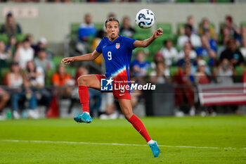 2024-10-24 - United States forward Mallory Swanson (9) brings in a pass - USA WOMEN VS ICELAND WOMEN - FRIENDLY MATCH - SOCCER