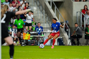 2024-10-24 - United States forward Yazmeen Ryan (24) passes the ball - USA WOMEN VS ICELAND WOMEN - FRIENDLY MATCH - SOCCER