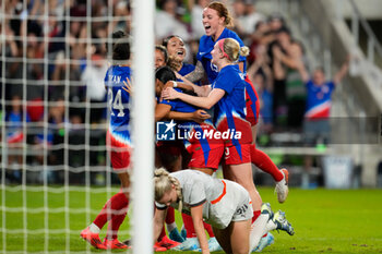 2024-10-24 - The United States Women’s National Team celebrates after Jaedyn Shaw’s 85th-minute goal - USA WOMEN VS ICELAND WOMEN - FRIENDLY MATCH - SOCCER