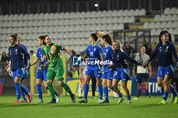 2024-10-25 - Italy Team are greeting the fans during the women's international friendly match between Italy and Malta FA at the Tre Fontane Stadium on October 25, 2024 in Rome, Italy. - ITALY WOMEN VS MALTA WOMEN - FRIENDLY MATCH - SOCCER