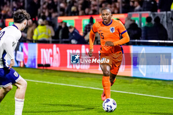 2024-11-18 - Neraysho Kasanwirjo of Netherlands during the U21 International Friendly football match between Netherlands and England on November 18, 2024 at Yanmar Stadion in Almere, Netherlands - FOOTBALL - UNDER 21 FRIENDLY GAME - NETHERLANDS V ENGLAND - FRIENDLY MATCH - SOCCER